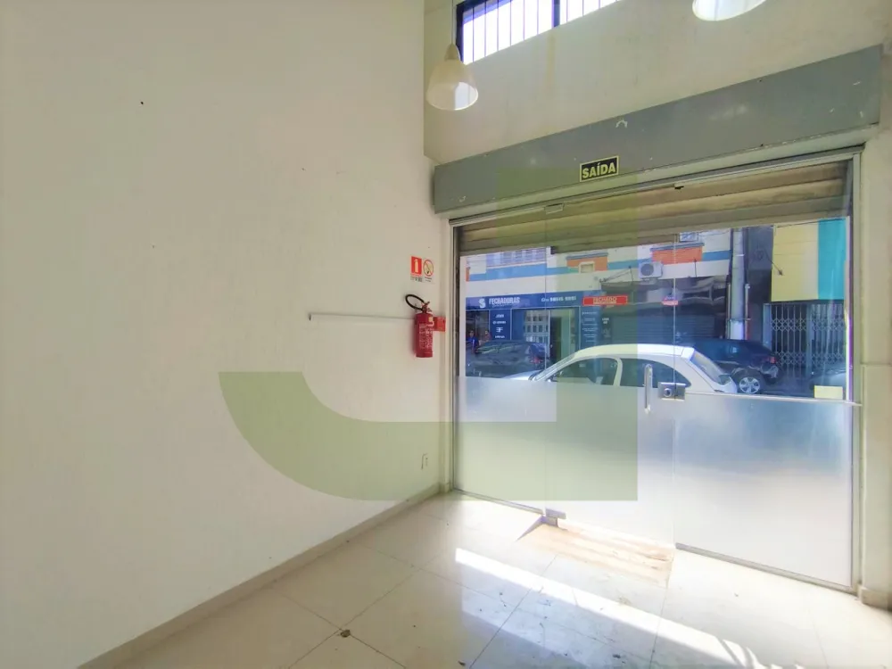 Alugar Comercial / Loja em Condom&iacute;nio em S&atilde;o Leopoldo R$ 1.100,00 - Foto 2