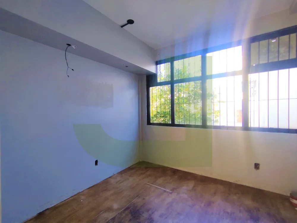 Alugar Comercial / Loja em Condom&iacute;nio em S&atilde;o Leopoldo R$ 1.100,00 - Foto 4