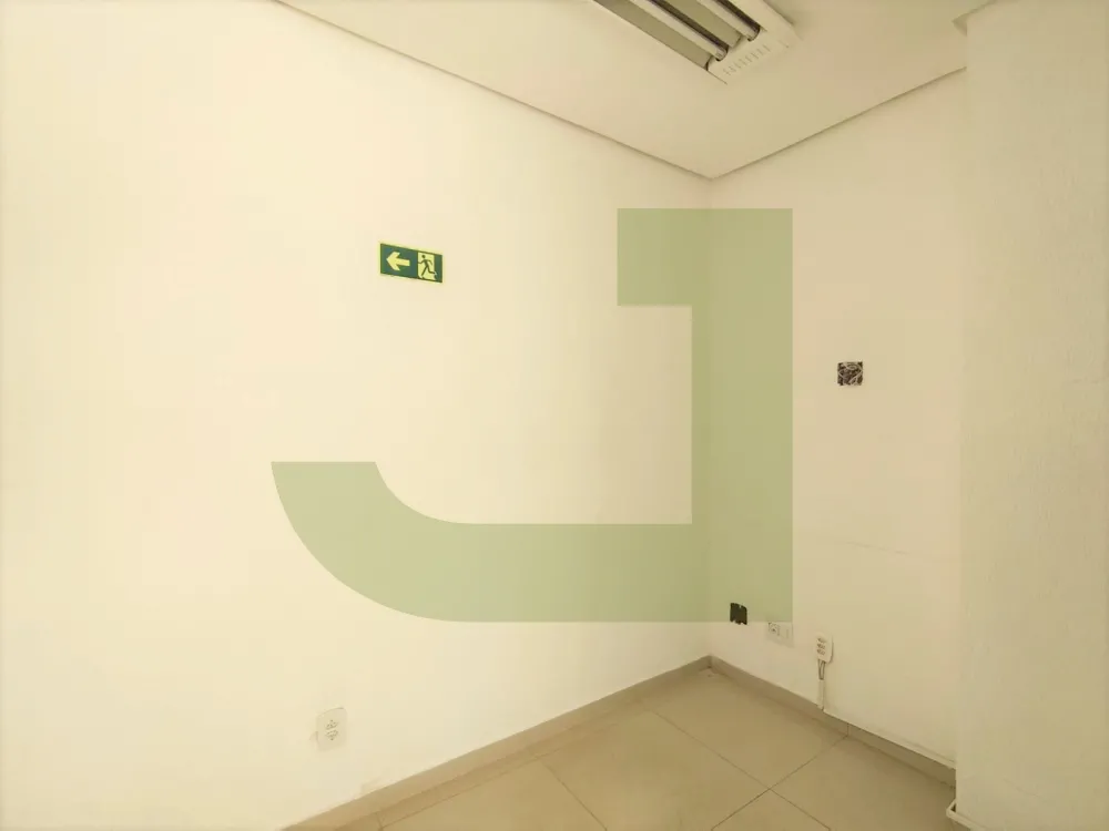 Alugar Comercial / Loja em Condom&iacute;nio em S&atilde;o Leopoldo R$ 1.100,00 - Foto 6