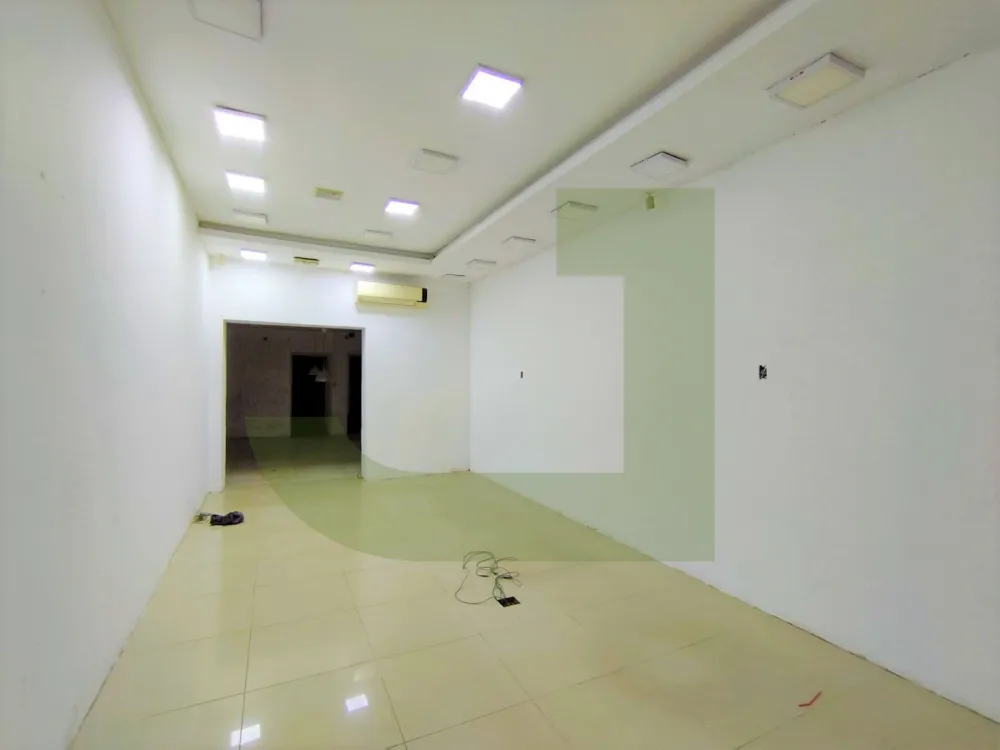 Alugar Comercial / Loja em S&atilde;o Leopoldo R$ 12.000,00 - Foto 2