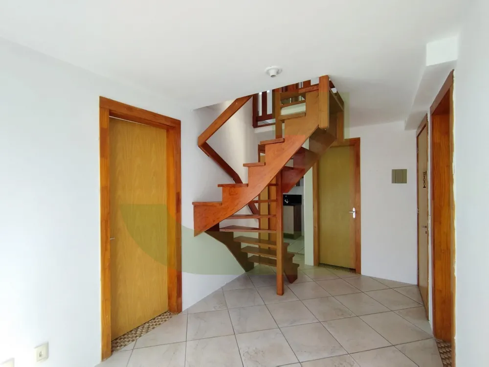 Alugar Apartamento / Padr&atilde;o em S&atilde;o Leopoldo R$ 1.500,00 - Foto 3