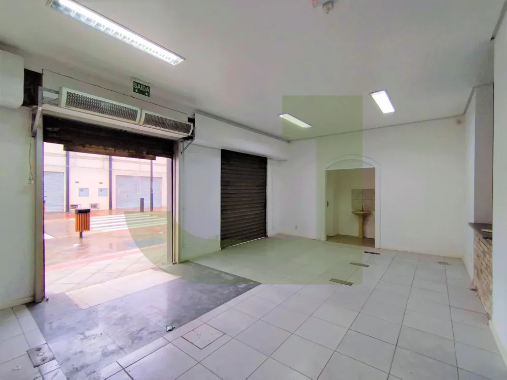 Alugar Comercial / Loja em Condom&iacute;nio em S&atilde;o Leopoldo R$ 6.000,00 - Foto 4