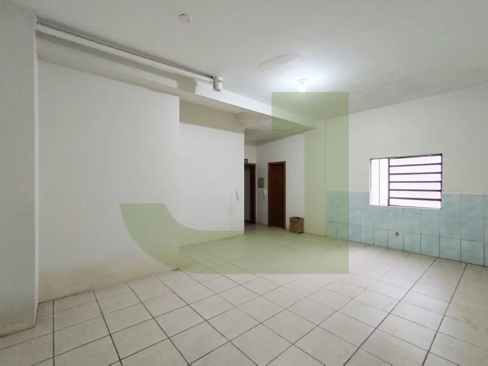 Alugar Apartamento / Quitinete em S&atilde;o Leopoldo R$ 1.400,00 - Foto 3