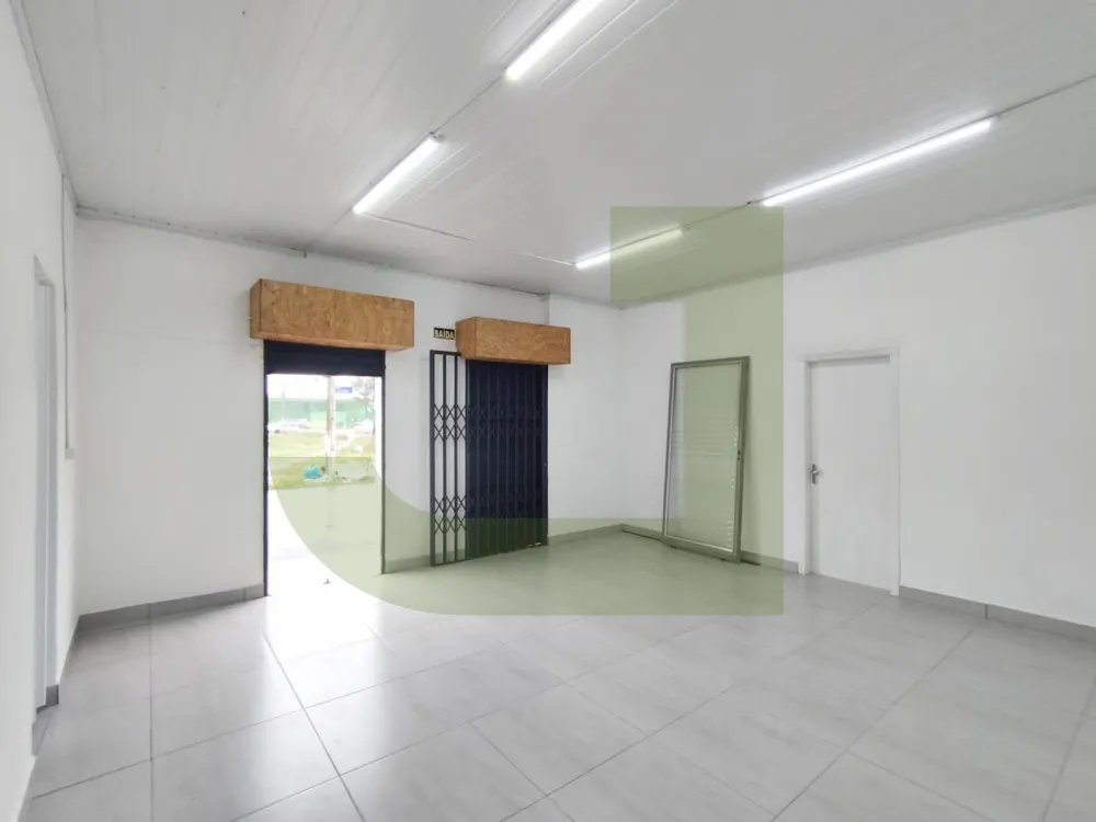 Alugar Comercial / Loja em S&atilde;o Leopoldo R$ 1.200,00 - Foto 3