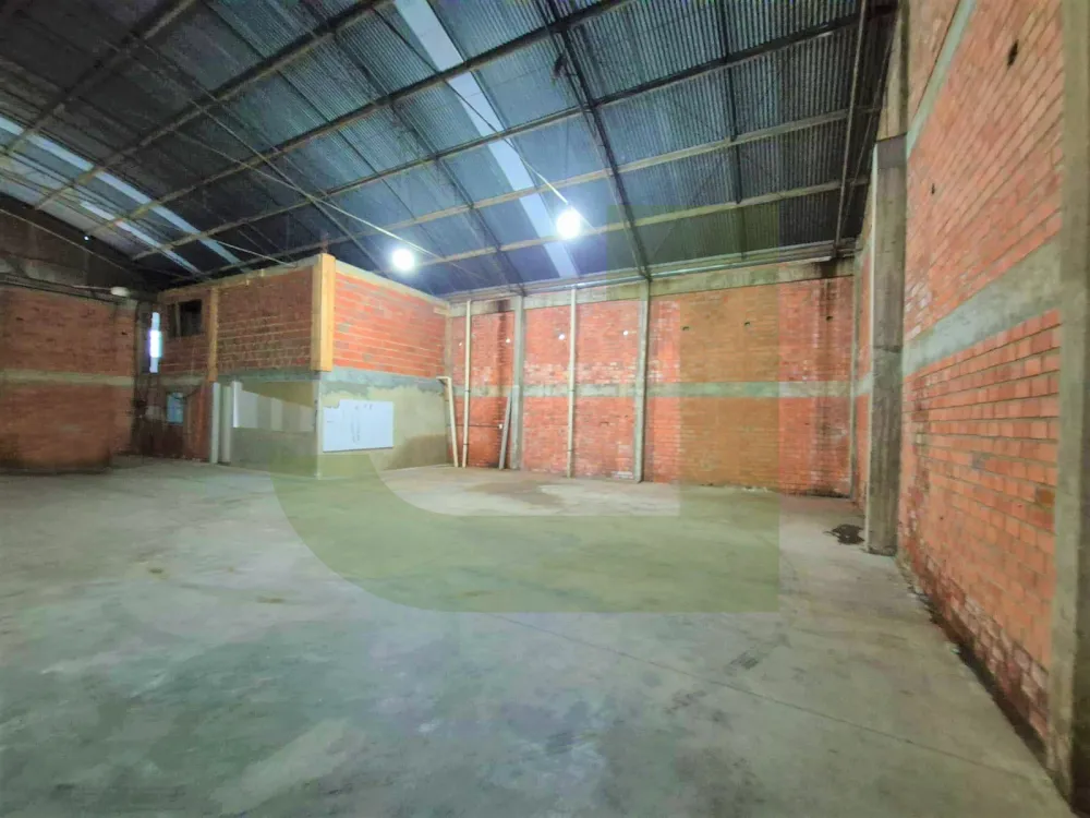 Alugar Comercial / Pavilh&atilde;o em S&atilde;o Leopoldo R$ 12.000,00 - Foto 7