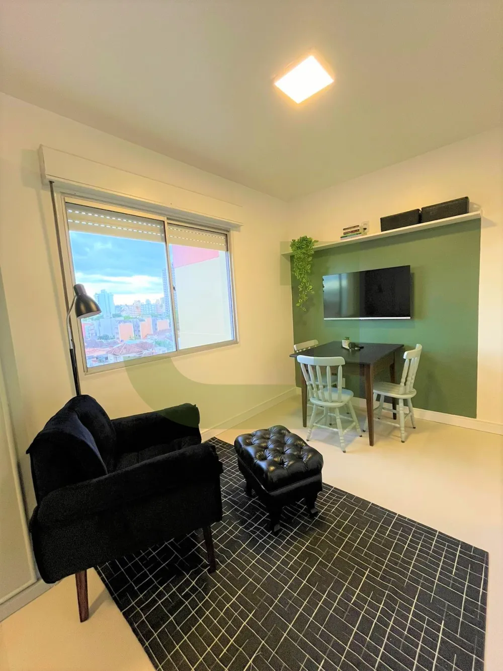 Alugar Apartamento / JK  Studio em S&atilde;o Leopoldo R$ 1.850,00 - Foto 3