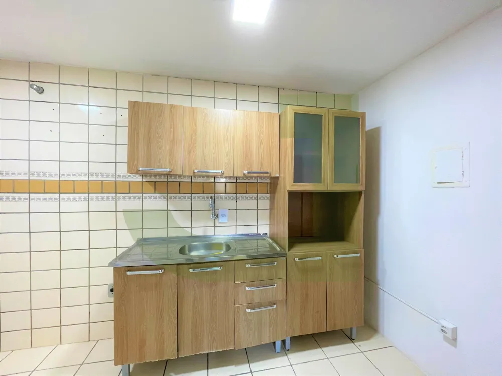 Alugar Apartamento / Padr&atilde;o em S&atilde;o Leopoldo R$ 1.350,00 - Foto 6
