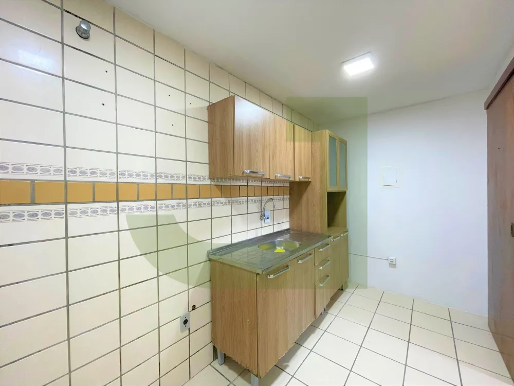 Alugar Apartamento / Padr&atilde;o em S&atilde;o Leopoldo R$ 1.350,00 - Foto 7