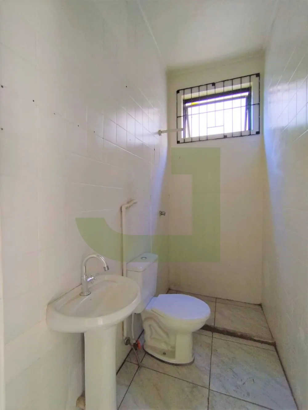 Alugar Comercial / Loja em Condom&iacute;nio em S&atilde;o Leopoldo R$ 3.000,00 - Foto 5