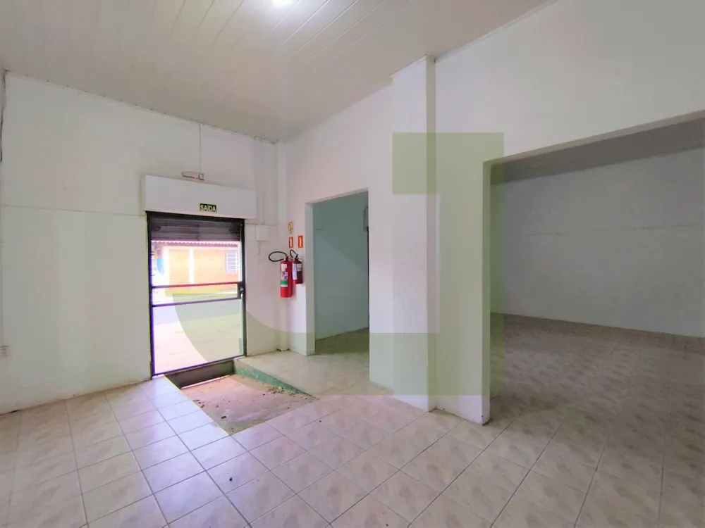 Alugar Comercial / Loja em S&atilde;o Leopoldo R$ 3.200,00 - Foto 3