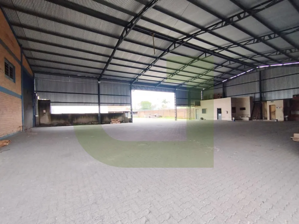 Alugar Comercial / Pavilh&atilde;o em S&atilde;o Leopoldo R$ 17.000,00 - Foto 2