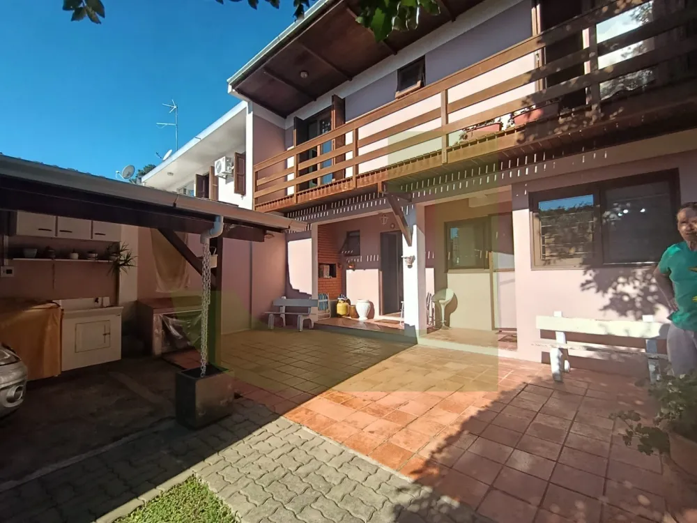 Comprar Casa / Residencial em S&atilde;o Leopoldo R$ 425.000,00 - Foto 1