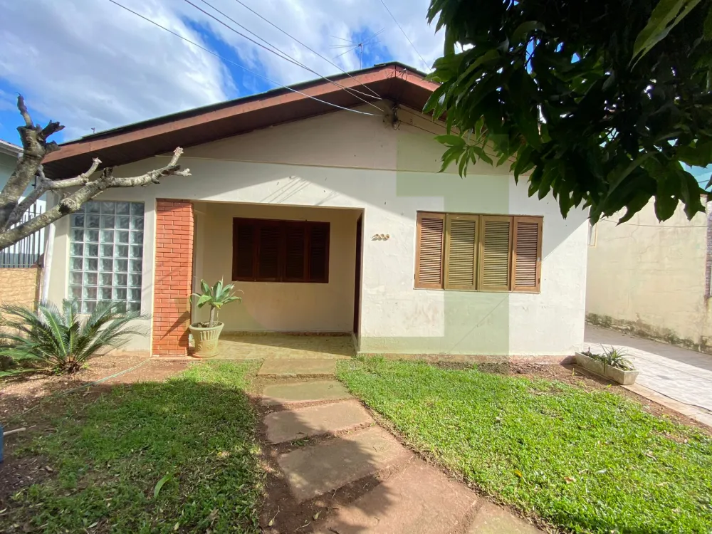 Alugar Casa / Residencial em S&atilde;o Leopoldo R$ 2.800,00 - Foto 1