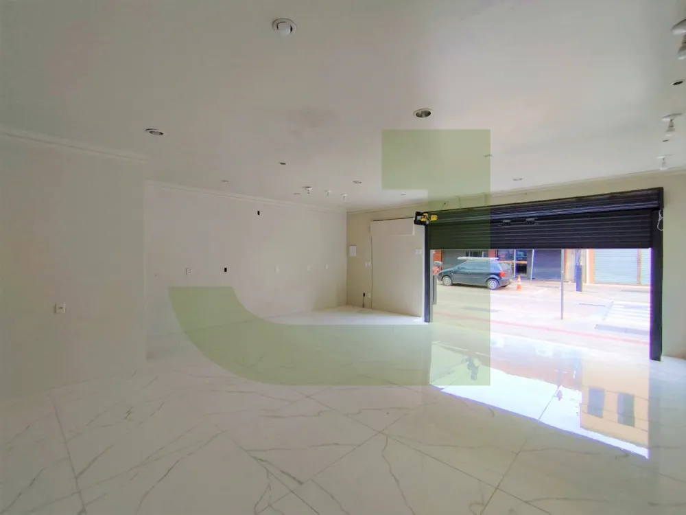 Alugar Comercial / Loja em S&atilde;o Leopoldo R$ 7.000,00 - Foto 4