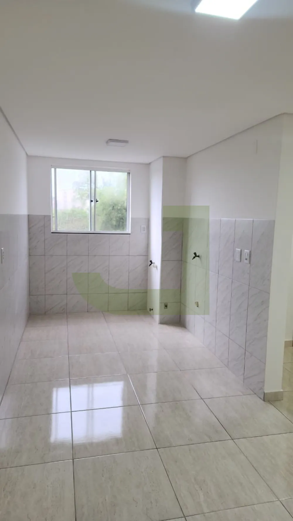 Comprar Apartamento / Padr&atilde;o em Novo Hamburgo R$ 120.000,00 - Foto 6