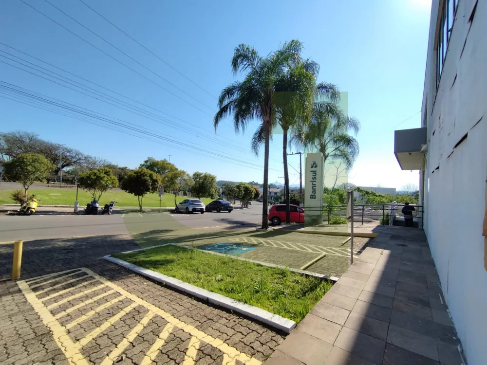 Alugar Comercial / Loja em Port&atilde;o R$ 12.000,00 - Foto 3