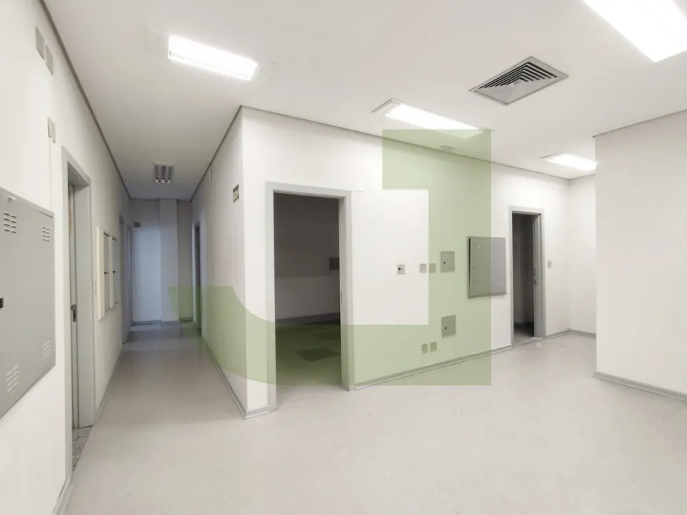 Alugar Comercial / Loja em Port&atilde;o R$ 12.000,00 - Foto 15