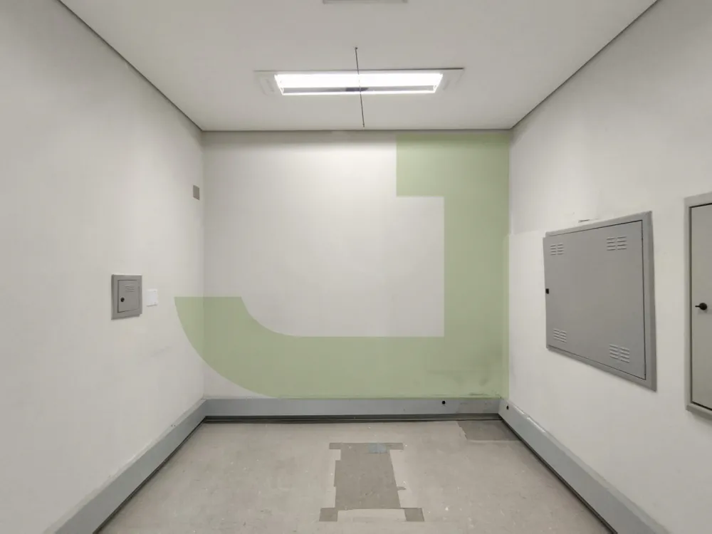 Alugar Comercial / Loja em Port&atilde;o R$ 12.000,00 - Foto 17