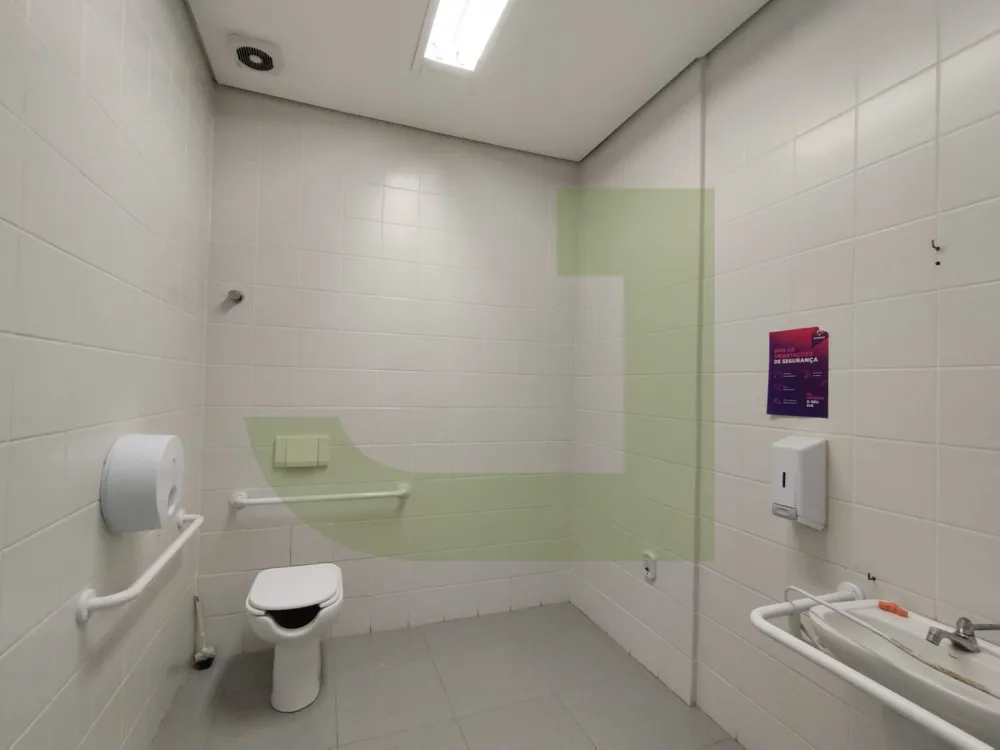 Alugar Comercial / Loja em Port&atilde;o R$ 12.000,00 - Foto 18