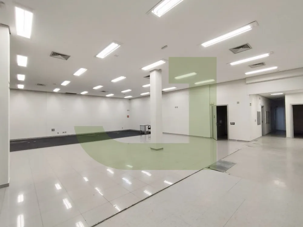 Alugar Comercial / Loja em Port&atilde;o R$ 12.000,00 - Foto 20