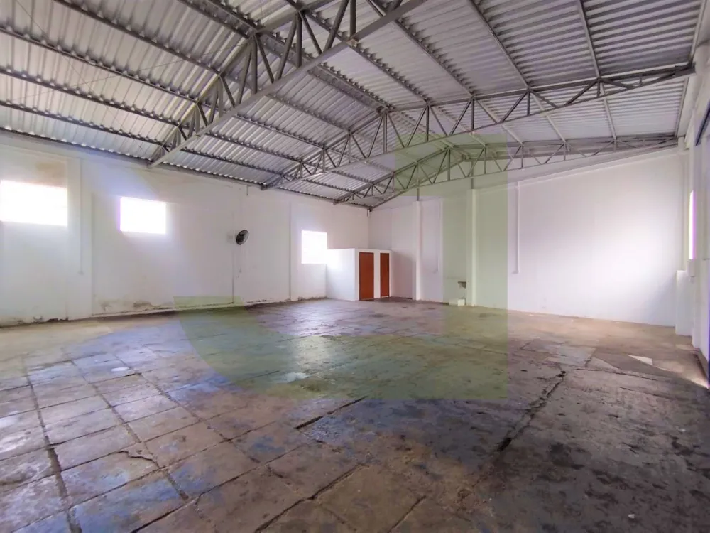 Alugar Comercial / Pr&eacute;dio em S&atilde;o Leopoldo R$ 5.000,00 - Foto 2