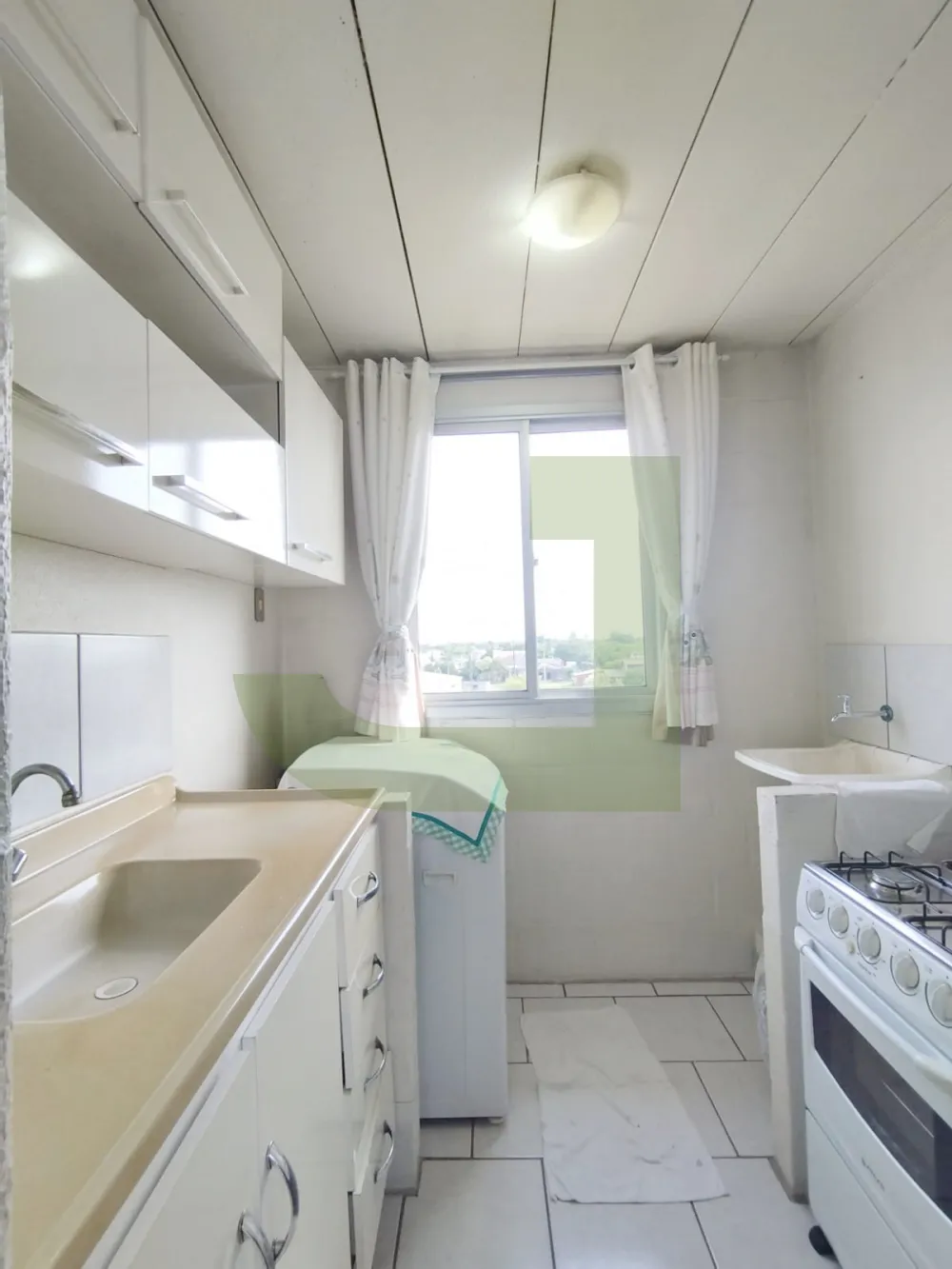 Alugar Apartamento / Padr&atilde;o em S&atilde;o Leopoldo R$ 900,00 - Foto 4