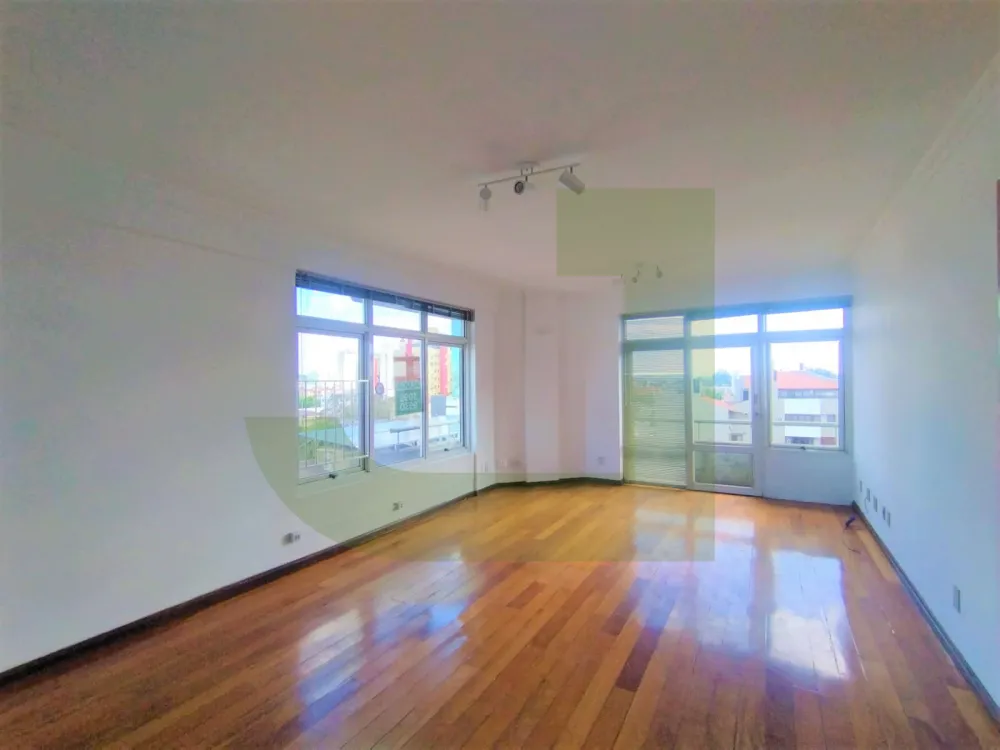 Alugar Comercial / Sala comercial em condom&iacute;nio em S&atilde;o Leopoldo R$ 1.200,00 - Foto 2