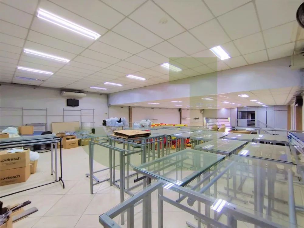 Alugar Comercial / Pr&eacute;dio em S&atilde;o Leopoldo R$ 12.900,00 - Foto 7