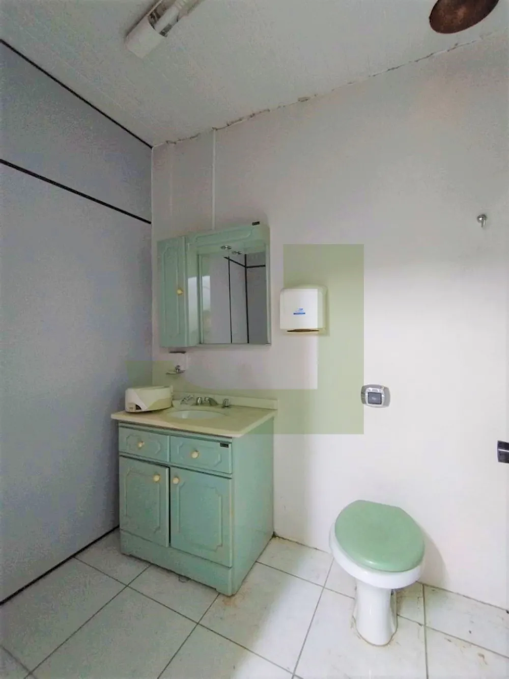 Alugar Comercial / Pr&eacute;dio em S&atilde;o Leopoldo R$ 12.900,00 - Foto 10