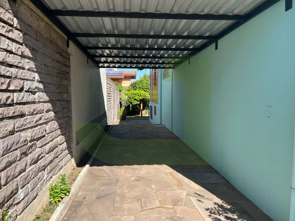 Comprar Casa / Padr&atilde;o em Novo Hamburgo R$ 600.000,00 - Foto 3