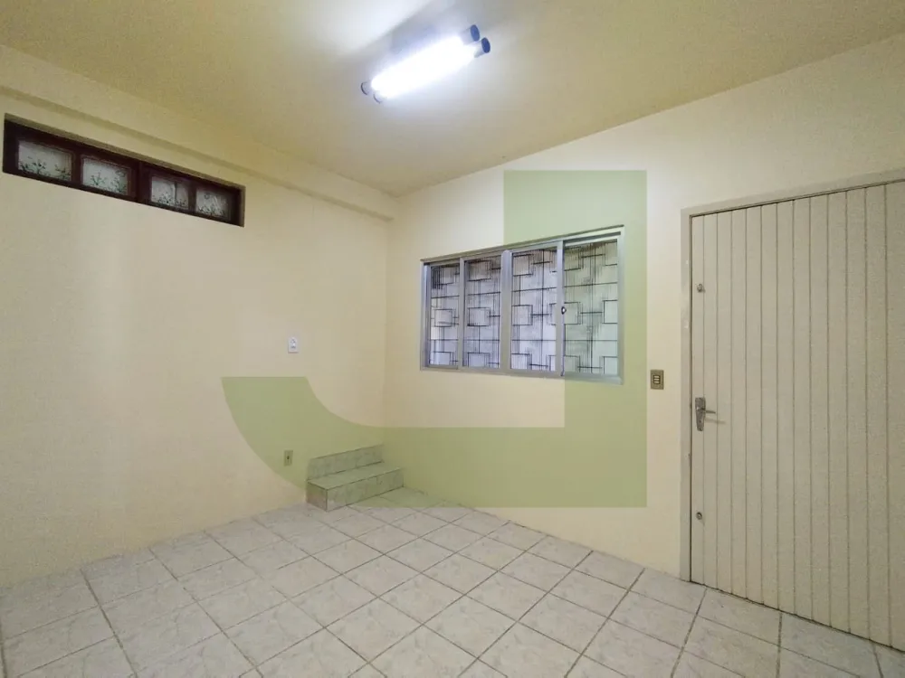 Alugar Casa / Residencial em S&atilde;o Leopoldo R$ 1.200,00 - Foto 5