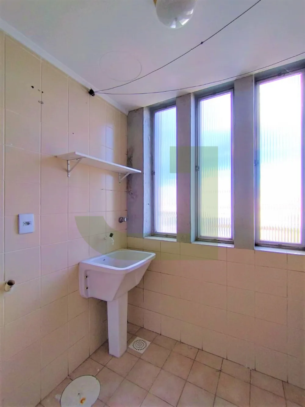 Alugar Apartamento / Padr&atilde;o em S&atilde;o Leopoldo R$ 1.500,00 - Foto 8