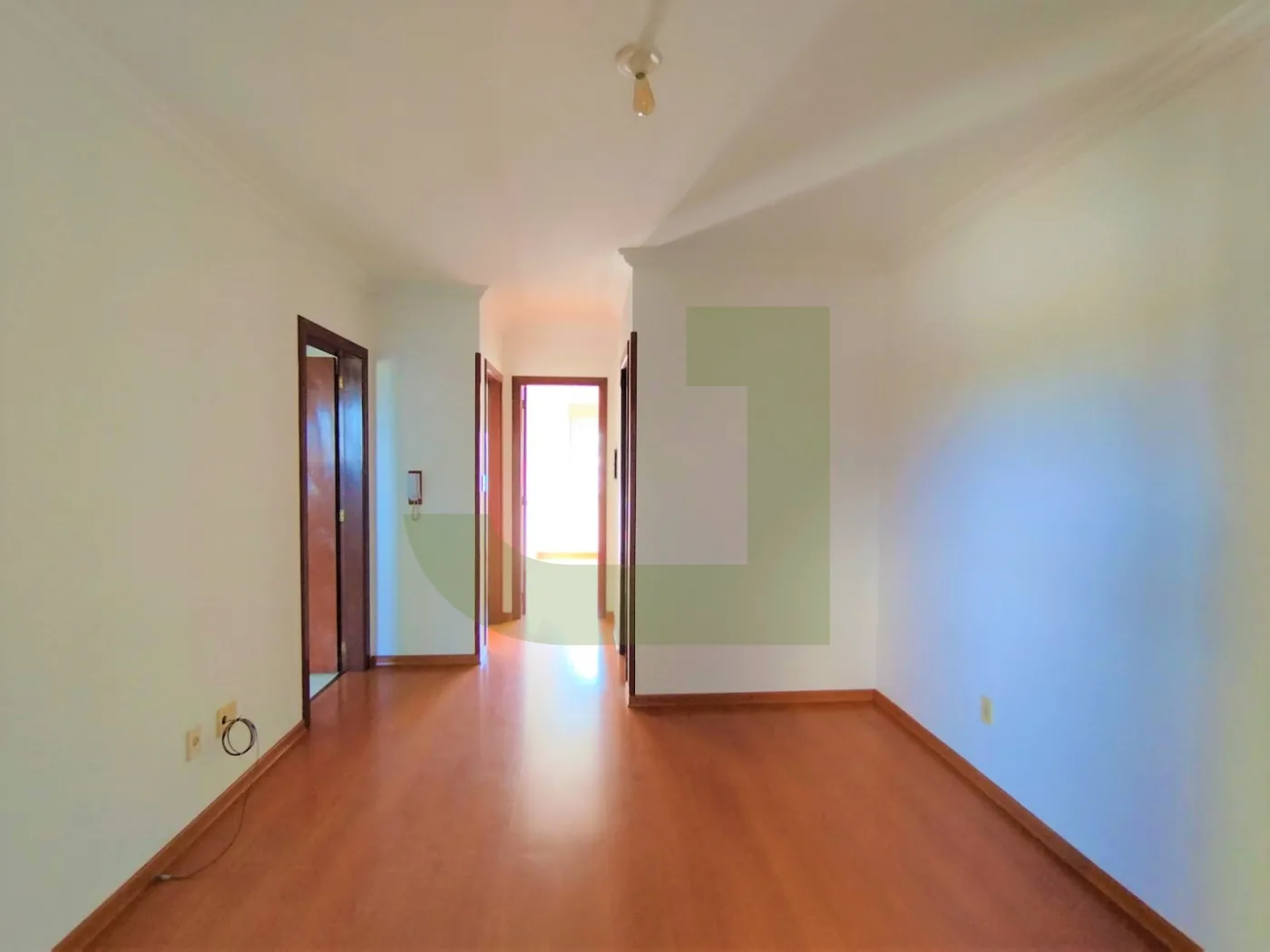 Alugar Apartamento / Padr&atilde;o em S&atilde;o Leopoldo R$ 1.500,00 - Foto 1