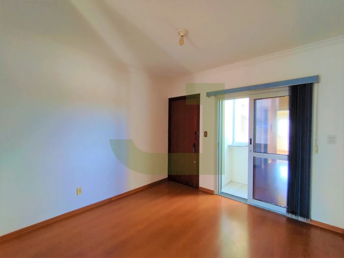 Alugar Apartamento / Padr&atilde;o em S&atilde;o Leopoldo R$ 1.500,00 - Foto 2