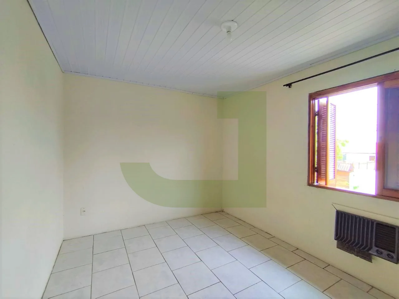 Alugar Casa / Residencial em S&atilde;o Leopoldo R$ 950,00 - Foto 5