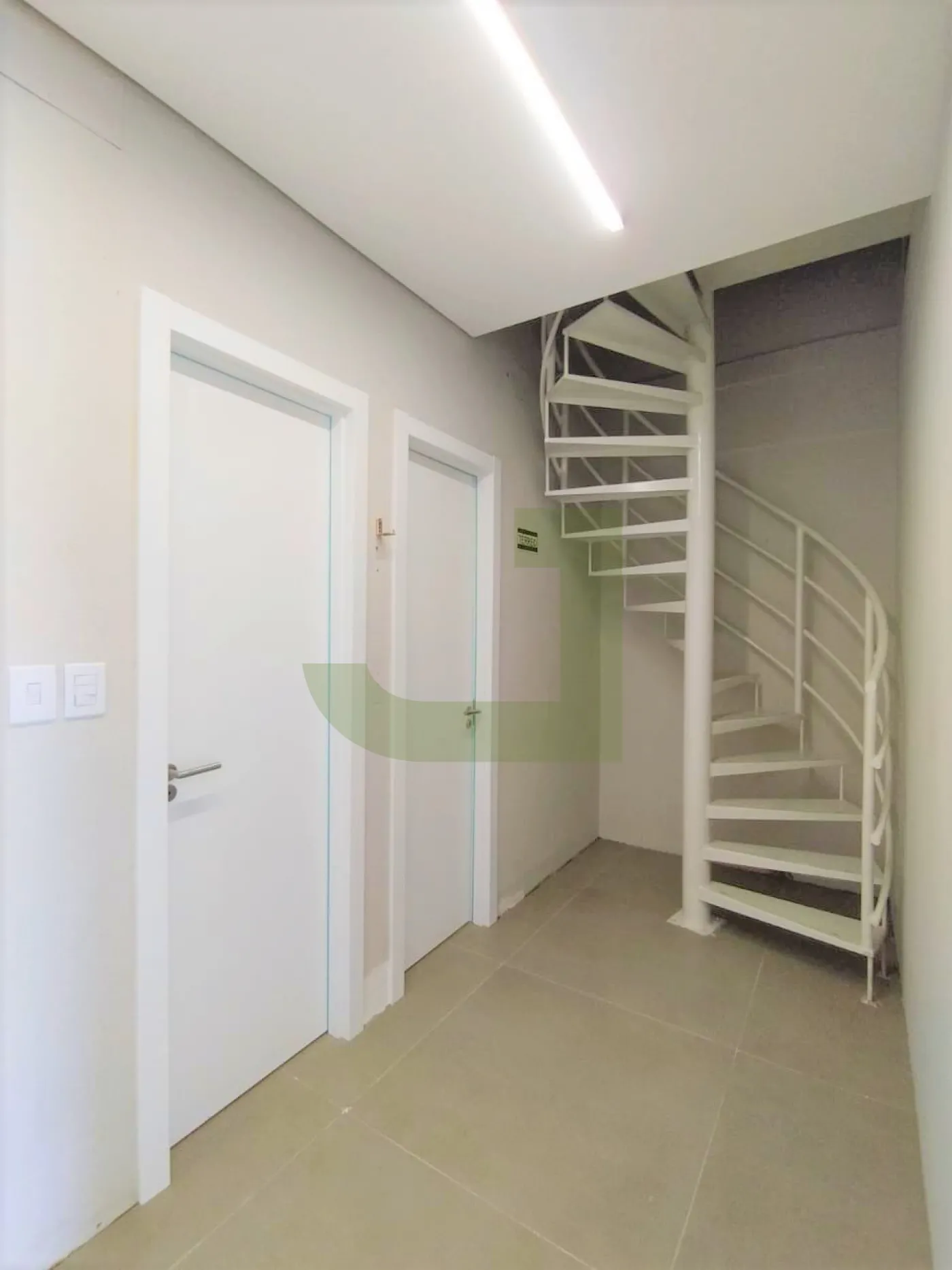 Alugar Comercial / Loja em Condom&iacute;nio em S&atilde;o Leopoldo R$ 4.100,00 - Foto 5