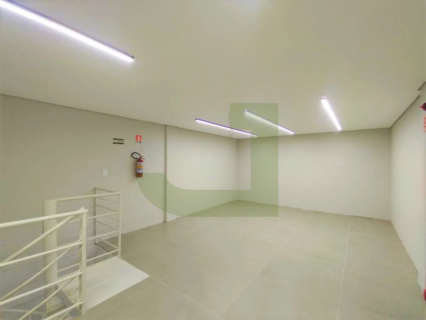 Alugar Comercial / Loja em Condom&iacute;nio em S&atilde;o Leopoldo R$ 4.100,00 - Foto 6