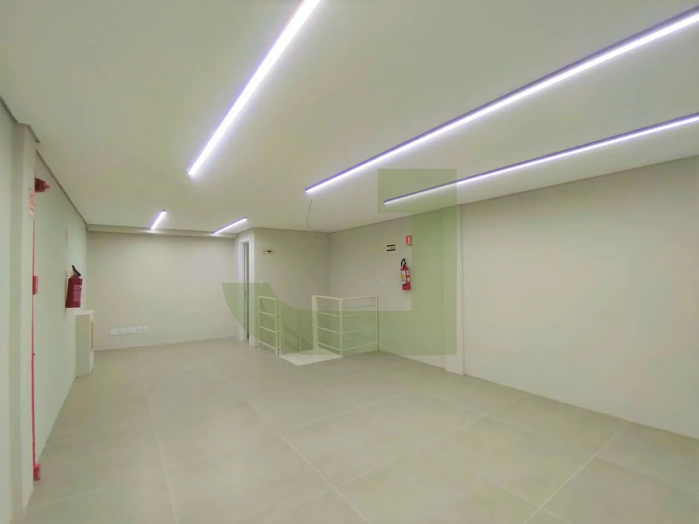Alugar Comercial / Loja em Condom&iacute;nio em S&atilde;o Leopoldo R$ 4.100,00 - Foto 7