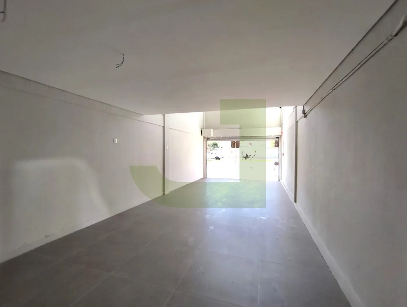 Alugar Comercial / Loja em Condom&iacute;nio em S&atilde;o Leopoldo R$ 5.000,00 - Foto 4
