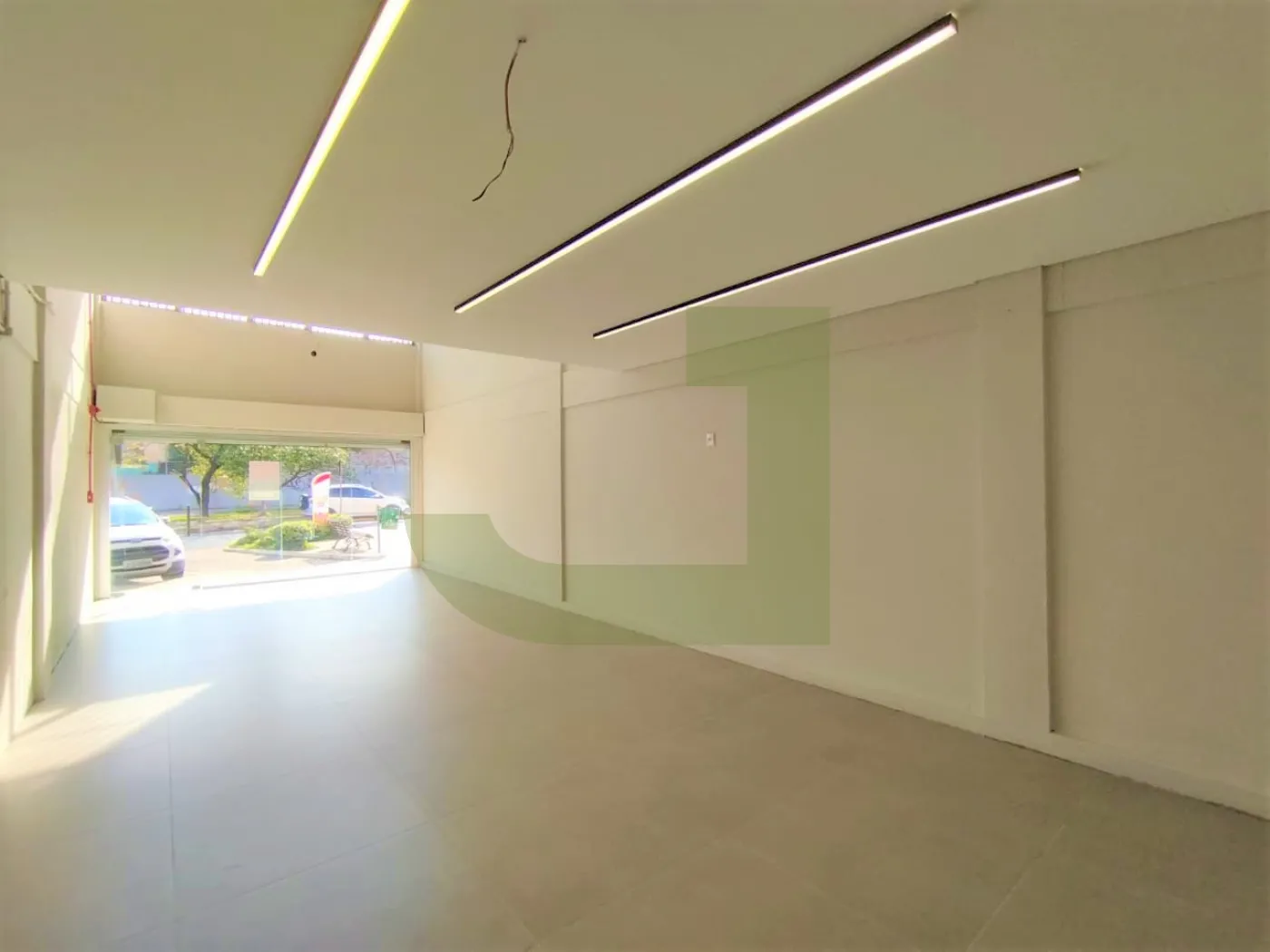Alugar Comercial / Loja em Condom&iacute;nio em S&atilde;o Leopoldo R$ 4.100,00 - Foto 3