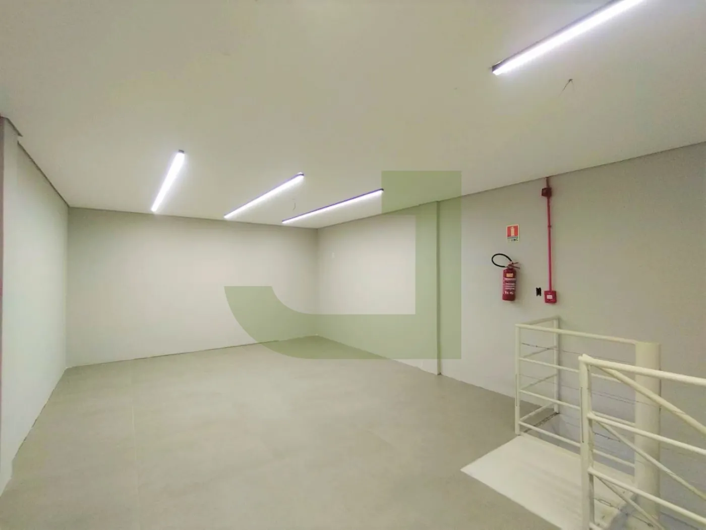 Alugar Comercial / Loja em Condom&iacute;nio em S&atilde;o Leopoldo R$ 4.100,00 - Foto 7