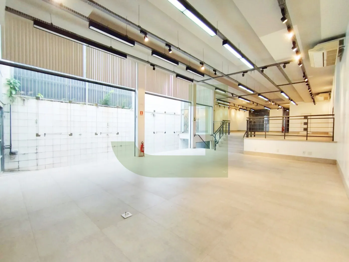 Alugar Comercial / Loja em S&atilde;o Leopoldo R$ 11.700,00 - Foto 5