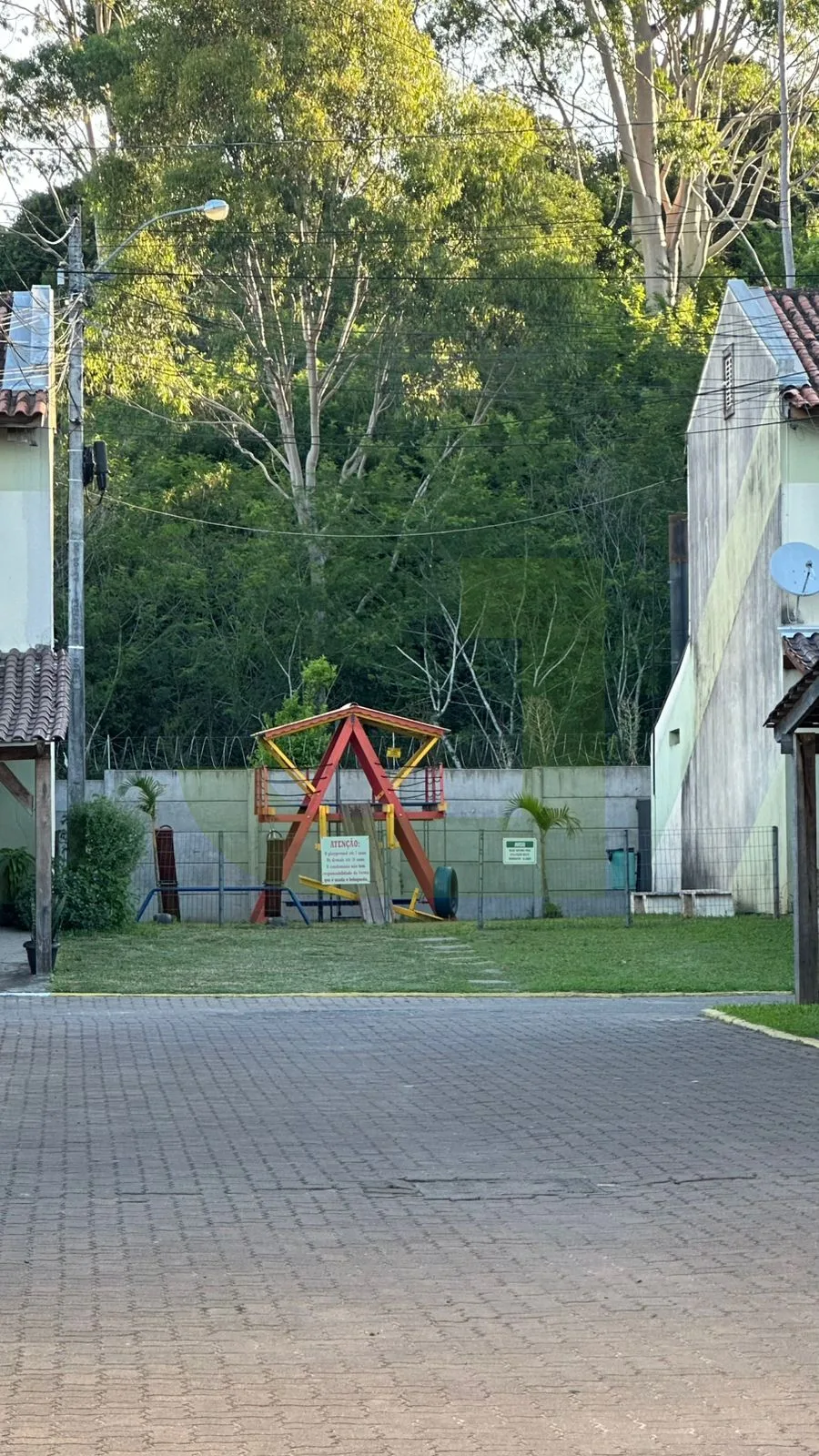 Alugar Casa / Condom&iacute;nio em S&atilde;o Leopoldo R$ 950,00 - Foto 6