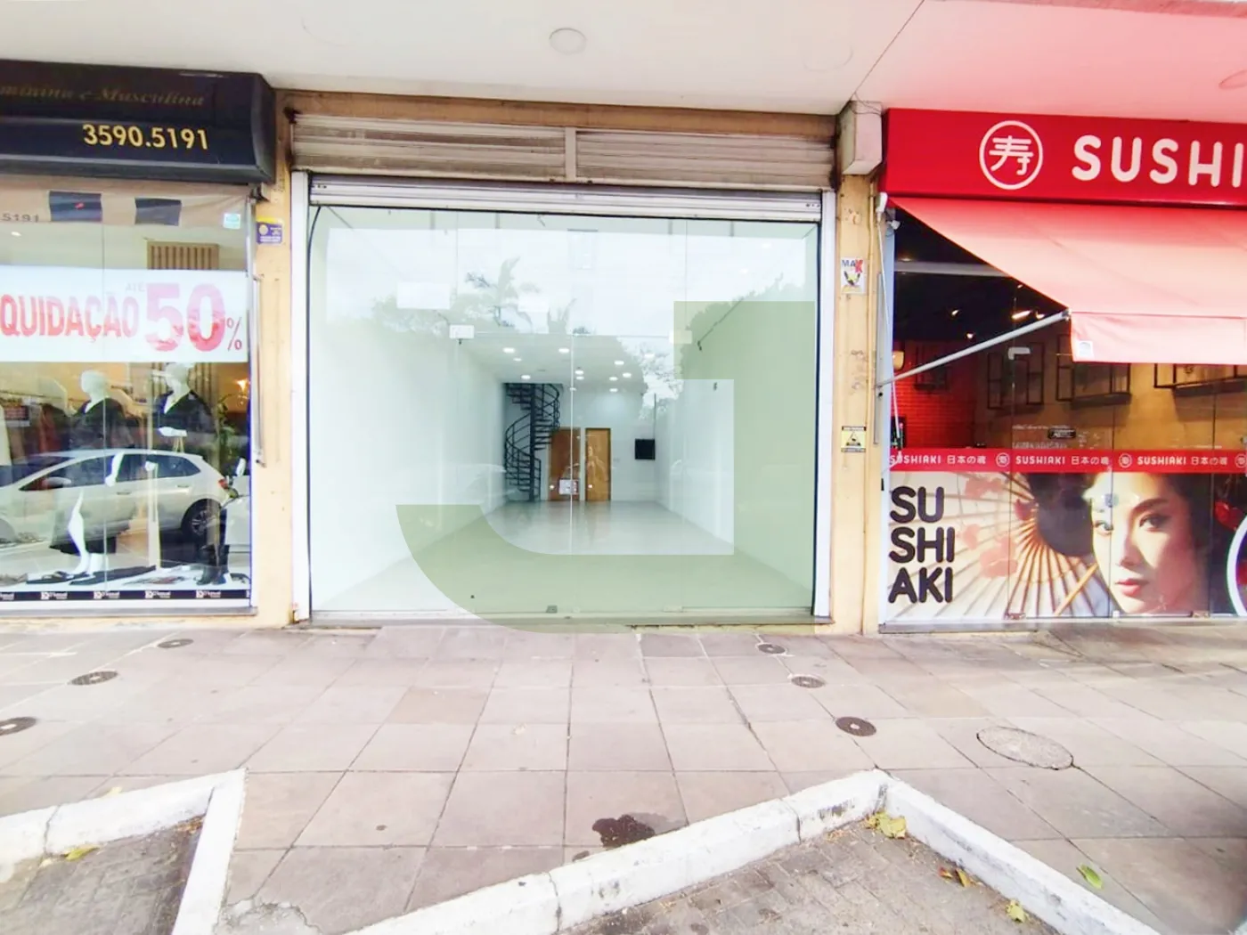 Alugar Comercial / Loja em Condom&iacute;nio em S&atilde;o Leopoldo R$ 4.750,00 - Foto 2