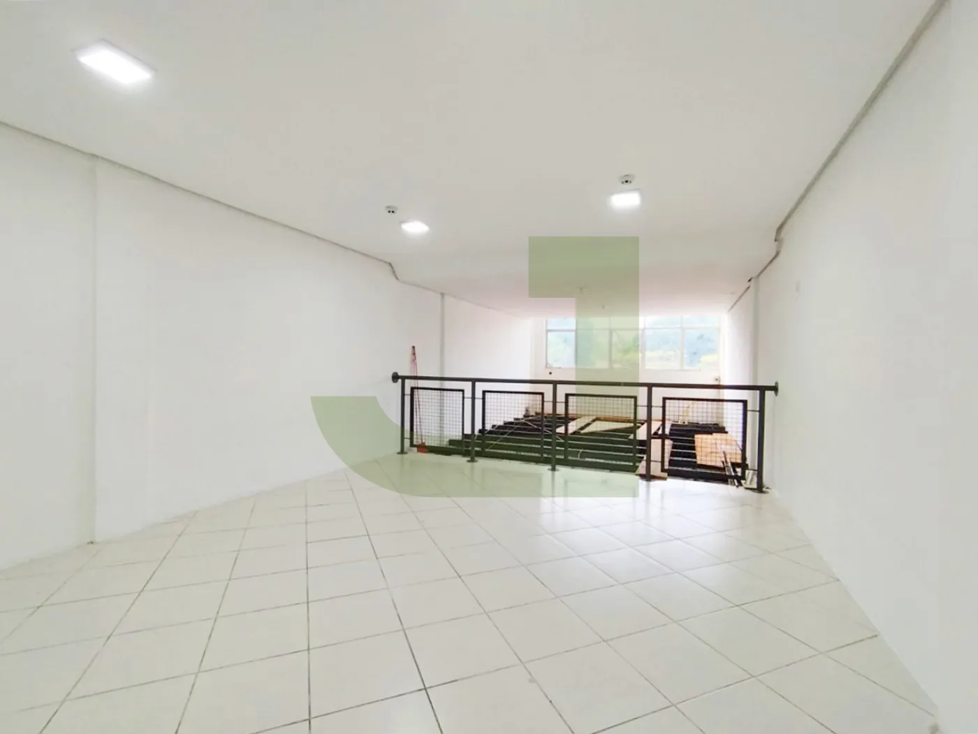 Alugar Comercial / Loja em Condom&iacute;nio em S&atilde;o Leopoldo R$ 4.750,00 - Foto 11