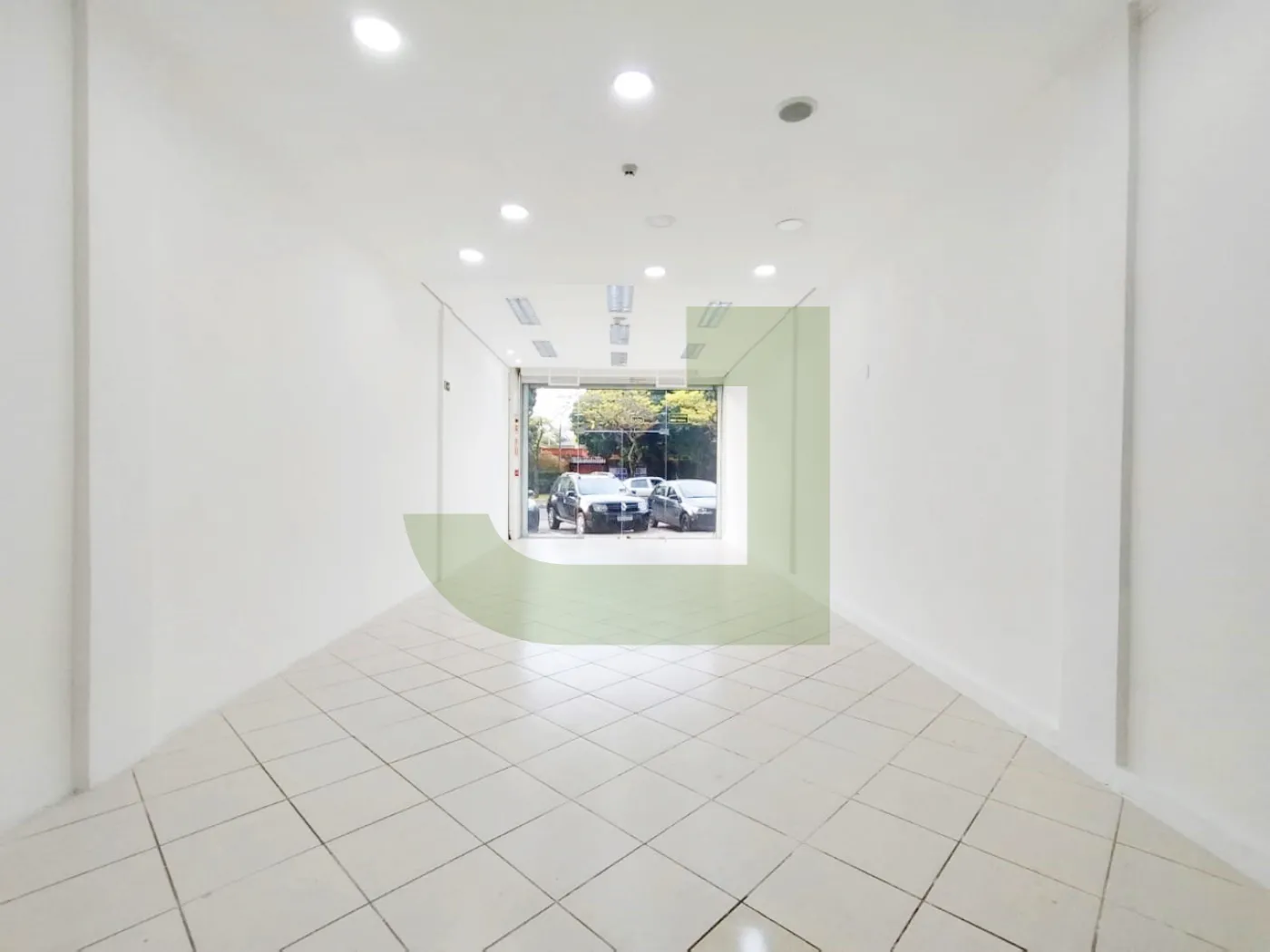 Alugar Comercial / Loja em Condom&iacute;nio em S&atilde;o Leopoldo R$ 4.750,00 - Foto 4