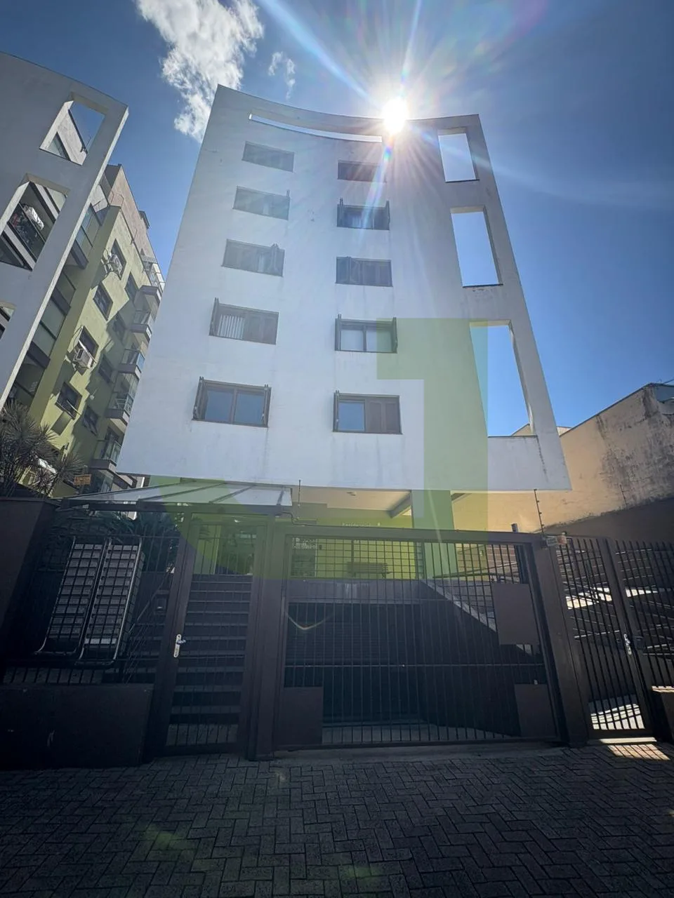 Alugar Apartamento / JK  Studio em S&atilde;o Leopoldo R$ 1.800,00 - Foto 1