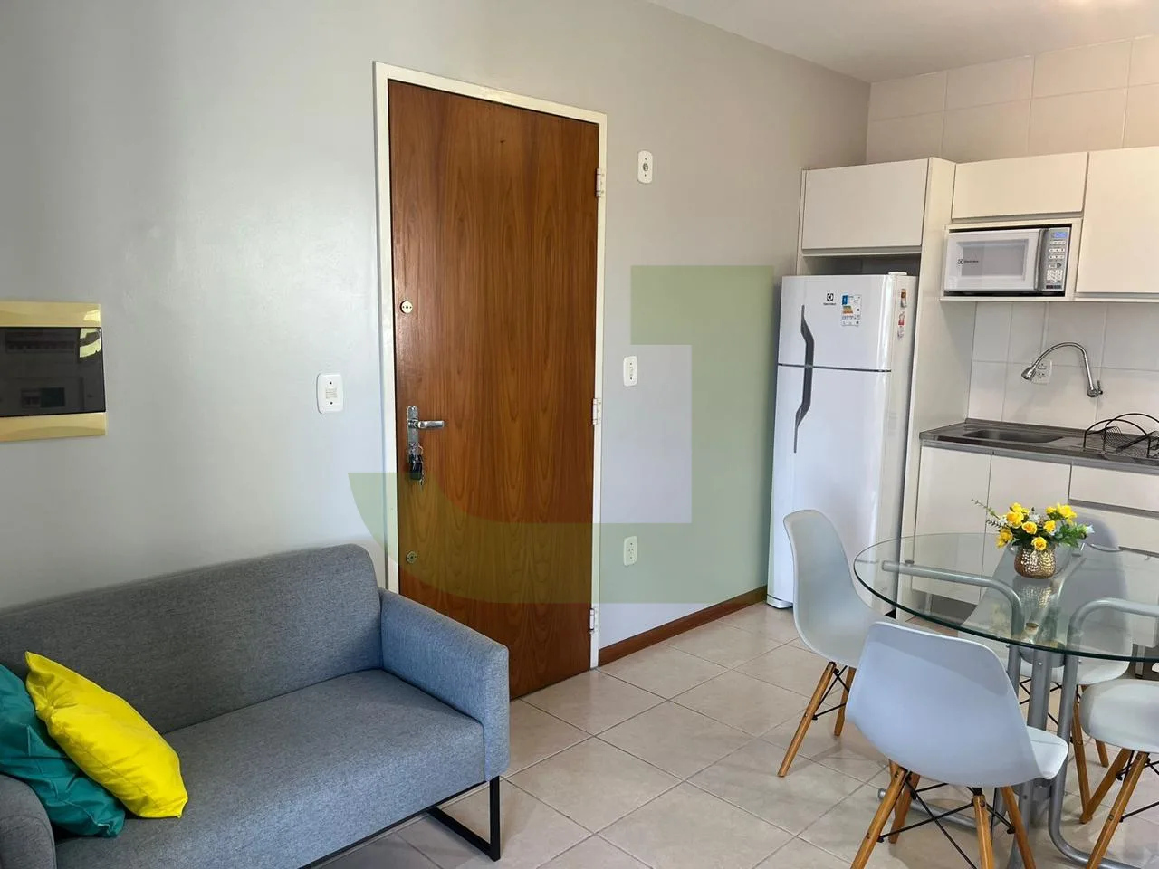 Alugar Apartamento / JK  Studio em S&atilde;o Leopoldo R$ 1.800,00 - Foto 2
