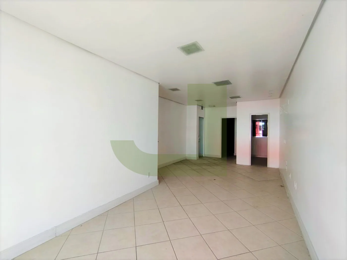 Alugar Comercial / Sala comercial em S&atilde;o Leopoldo R$ 5.000,00 - Foto 3