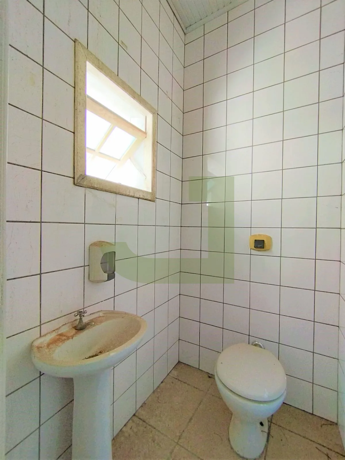 Alugar Comercial / Sala comercial em S&atilde;o Leopoldo R$ 5.000,00 - Foto 16